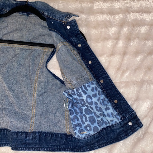 Express Denim Vest! - Picture 3 of 4